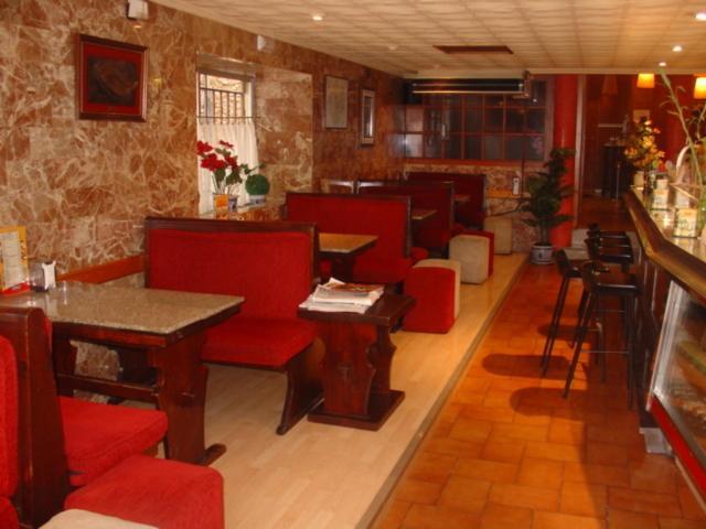 Hostal Restaurante Arasa Santa Bárbara Exteriör bild